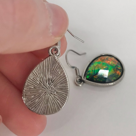 🌞10 for $15 Faux Opal Iridescent Drop Earrings - Picture 3 of 4